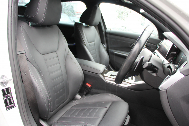 BMW 3シリーズ 330i Mｽﾎﾟｰﾂ ﾊｲﾗｲﾝ ｺﾝﾌｫｰﾄP 高出力 258馬力 ﾋｰﾀｰ黒革 追従ACC 渋滞ﾊﾝｽﾞｵﾌ 360度ｶﾒﾗ Pｱｼｽﾄﾌﾟﾗｽ LEDﾍｯﾄﾞﾗｲﾄ ｵｰﾄﾊｲﾋﾞｰﾑ Mｽﾎﾟｰﾂﾌﾞﾚｰｷ ﾀｯﾁ画面HDDﾅﾋﾞｱｯﾌﾟﾙｶｰﾌﾟﾚｲ Hifiｽﾋﾟｰｶｰ 電動ﾄﾗﾝｸ ｱﾝﾋﾞｴﾝﾄﾗｲﾄ 2年保証