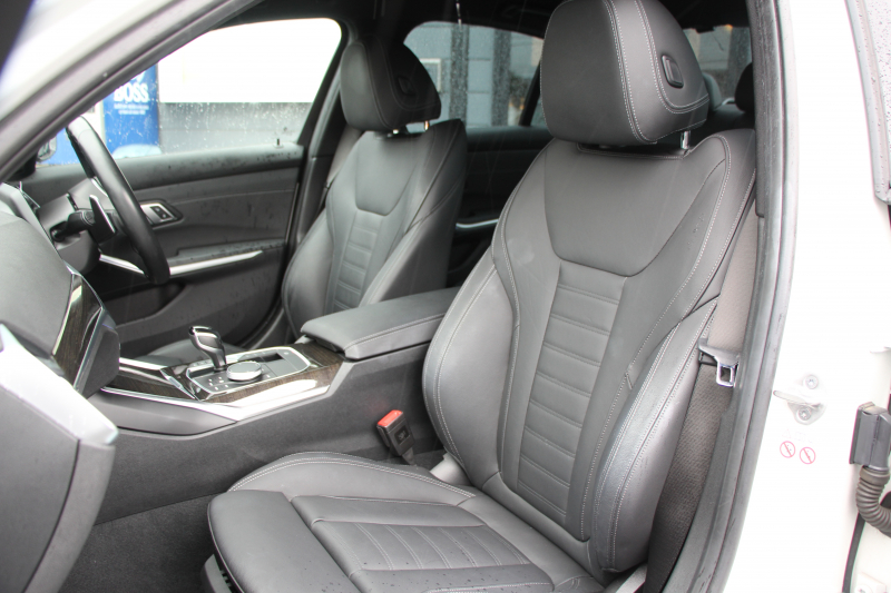 BMW 3シリーズ 330i Mｽﾎﾟｰﾂ ﾊｲﾗｲﾝ ｺﾝﾌｫｰﾄP 高出力 258馬力 ﾋｰﾀｰ黒革 追従ACC 渋滞ﾊﾝｽﾞｵﾌ 360度ｶﾒﾗ Pｱｼｽﾄﾌﾟﾗｽ LEDﾍｯﾄﾞﾗｲﾄ ｵｰﾄﾊｲﾋﾞｰﾑ Mｽﾎﾟｰﾂﾌﾞﾚｰｷ ﾀｯﾁ画面HDDﾅﾋﾞｱｯﾌﾟﾙｶｰﾌﾟﾚｲ Hifiｽﾋﾟｰｶｰ 電動ﾄﾗﾝｸ ｱﾝﾋﾞｴﾝﾄﾗｲﾄ 2年保証