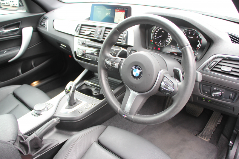 BMW 2シリーズ M240i ｸｰﾍﾟ後期 1ｵｰﾅ B58新ｴﾝｼﾞﾝ 直6ﾀｰﾎﾞ340馬力 ﾋｰﾀｰ黒革 LEDﾍｯﾄﾞﾗｲﾄ LEDﾃｰﾙ ｼﾞｪｯﾄﾌﾞﾗｯｸ19AW ｱﾀﾞﾌﾟﾃｨﾌﾞMｻｽ 専用ﾌﾞﾚｰｷ ﾀｯﾁ画面HDDﾅﾋﾞPｱｼｽﾄ ﾊﾟﾄﾞﾙｼﾌﾄ 8速AT 衝突軽減ﾌﾞﾚｰｷ 車線逸脱警告 歩行者警告 2年保証