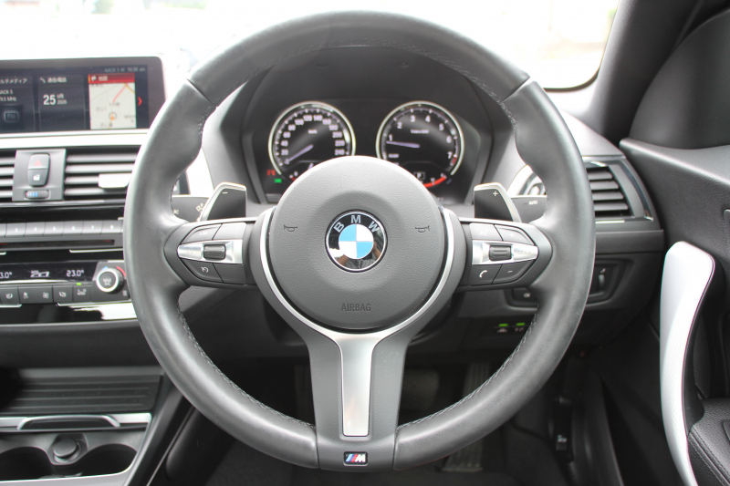 BMW 2シリーズ M240i ｸｰﾍﾟ後期 1ｵｰﾅ B58新ｴﾝｼﾞﾝ 直6ﾀｰﾎﾞ340馬力 ﾋｰﾀｰ黒革 LEDﾍｯﾄﾞﾗｲﾄ LEDﾃｰﾙ ｼﾞｪｯﾄﾌﾞﾗｯｸ19AW ｱﾀﾞﾌﾟﾃｨﾌﾞMｻｽ 専用ﾌﾞﾚｰｷ ﾀｯﾁ画面HDDﾅﾋﾞPｱｼｽﾄ ﾊﾟﾄﾞﾙｼﾌﾄ 8速AT 衝突軽減ﾌﾞﾚｰｷ 車線逸脱警告 歩行者警告 2年保証