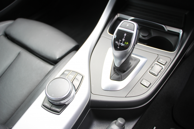 BMW 2シリーズ M240i ｸｰﾍﾟ後期 1ｵｰﾅ B58新ｴﾝｼﾞﾝ 直6ﾀｰﾎﾞ340馬力 ﾋｰﾀｰ黒革 LEDﾍｯﾄﾞﾗｲﾄ LEDﾃｰﾙ ｼﾞｪｯﾄﾌﾞﾗｯｸ19AW ｱﾀﾞﾌﾟﾃｨﾌﾞMｻｽ 専用ﾌﾞﾚｰｷ ﾀｯﾁ画面HDDﾅﾋﾞPｱｼｽﾄ ﾊﾟﾄﾞﾙｼﾌﾄ 8速AT 衝突軽減ﾌﾞﾚｰｷ 車線逸脱警告 歩行者警告 2年保証