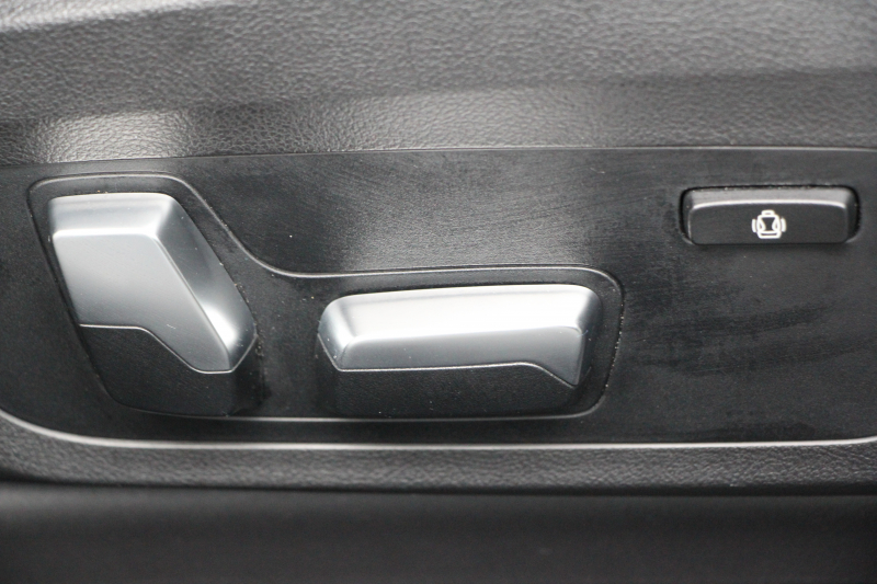 BMW 3シリーズ 330i Mｽﾎﾟｰﾂ ﾃﾞﾋﾞｭｰP ｺﾝﾌｫｰﾄP 高出力 258馬力 ﾋｰﾀｰ黒革 追従ACC 360度ｶﾒﾗ Pｱｼｽﾄﾌﾟﾗｽ LEDﾍｯﾄﾞﾗｲﾄ ｵｰﾄﾊｲﾋﾞｰﾑ Mｽﾎﾟｰﾂﾌﾞﾚｰｷ ﾀｯﾁ画面HDDﾅﾋﾞｱｯﾌﾟﾙｶｰﾌﾟﾚｲ Hifiｽﾋﾟｰｶｰ 電動ﾄﾗﾝｸ ｱﾝﾋﾞｴﾝﾄﾗｲﾄ 2年保証