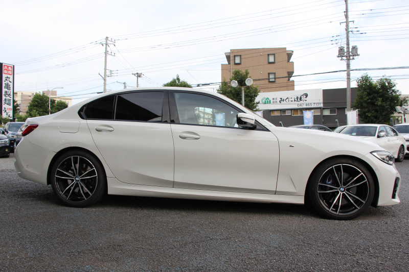 BMW 3シリーズ 330i Mｽﾎﾟｰﾂ ﾃﾞﾋﾞｭｰP ｺﾝﾌｫｰﾄP 高出力 258馬力 ﾋｰﾀｰ黒革 追従ACC 360度ｶﾒﾗ Pｱｼｽﾄﾌﾟﾗｽ LEDﾍｯﾄﾞﾗｲﾄ ｵｰﾄﾊｲﾋﾞｰﾑ Mｽﾎﾟｰﾂﾌﾞﾚｰｷ ﾀｯﾁ画面HDDﾅﾋﾞｱｯﾌﾟﾙｶｰﾌﾟﾚｲ Hifiｽﾋﾟｰｶｰ 電動ﾄﾗﾝｸ ｱﾝﾋﾞｴﾝﾄﾗｲﾄ 2年保証