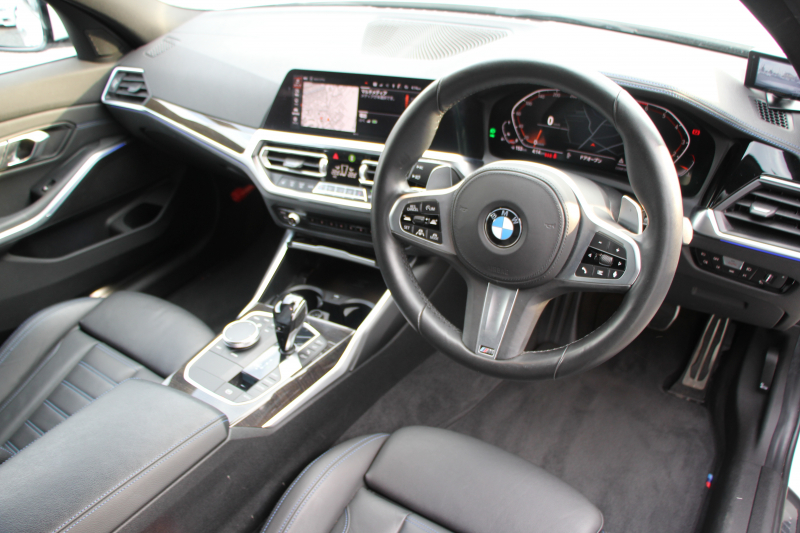 BMW 3シリーズ 330i Mｽﾎﾟｰﾂ ﾃﾞﾋﾞｭｰP ｺﾝﾌｫｰﾄP 高出力 258馬力 ﾋｰﾀｰ黒革 追従ACC 360度ｶﾒﾗ Pｱｼｽﾄﾌﾟﾗｽ LEDﾍｯﾄﾞﾗｲﾄ ｵｰﾄﾊｲﾋﾞｰﾑ Mｽﾎﾟｰﾂﾌﾞﾚｰｷ ﾀｯﾁ画面HDDﾅﾋﾞｱｯﾌﾟﾙｶｰﾌﾟﾚｲ Hifiｽﾋﾟｰｶｰ 電動ﾄﾗﾝｸ ｱﾝﾋﾞｴﾝﾄﾗｲﾄ 2年保証