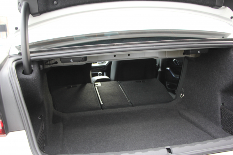 BMW 3シリーズ 330i Mｽﾎﾟｰﾂ ﾃﾞﾋﾞｭｰP ｺﾝﾌｫｰﾄP 高出力 258馬力 ﾋｰﾀｰ黒革 追従ACC 360度ｶﾒﾗ Pｱｼｽﾄﾌﾟﾗｽ LEDﾍｯﾄﾞﾗｲﾄ ｵｰﾄﾊｲﾋﾞｰﾑ Mｽﾎﾟｰﾂﾌﾞﾚｰｷ ﾀｯﾁ画面HDDﾅﾋﾞｱｯﾌﾟﾙｶｰﾌﾟﾚｲ Hifiｽﾋﾟｰｶｰ 電動ﾄﾗﾝｸ ｱﾝﾋﾞｴﾝﾄﾗｲﾄ 2年保証