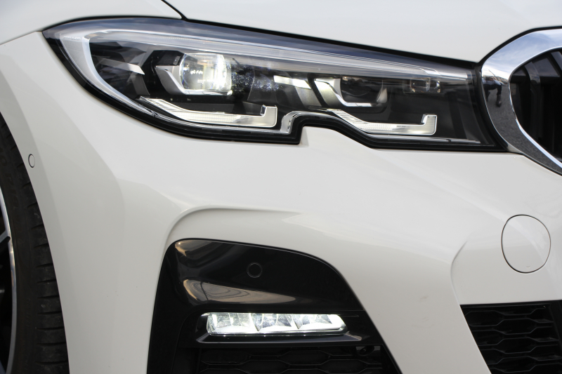 BMW 3シリーズ 330i Mｽﾎﾟｰﾂ ﾃﾞﾋﾞｭｰP ｺﾝﾌｫｰﾄP 高出力 258馬力 ﾋｰﾀｰ黒革 追従ACC 360度ｶﾒﾗ Pｱｼｽﾄﾌﾟﾗｽ LEDﾍｯﾄﾞﾗｲﾄ ｵｰﾄﾊｲﾋﾞｰﾑ Mｽﾎﾟｰﾂﾌﾞﾚｰｷ ﾀｯﾁ画面HDDﾅﾋﾞｱｯﾌﾟﾙｶｰﾌﾟﾚｲ Hifiｽﾋﾟｰｶｰ 電動ﾄﾗﾝｸ ｱﾝﾋﾞｴﾝﾄﾗｲﾄ 2年保証