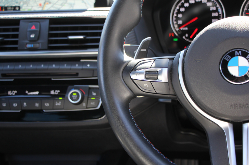 BMW Mシリーズ M2ｸｰﾍﾟMDCT 1ｵｰﾅ 後期ﾓﾃﾞﾙ 370馬力 直6ﾀｰﾎﾞﾋｰﾀｰ黒革 LEDﾍｯﾄﾞﾗｲﾄ LEDﾃｰﾙ ﾊｰﾏﾝｶｰﾄﾞﾝ ﾀｯﾁ画面HDDﾅﾋﾞBｶﾒﾗ 専用19AW 専用ﾌﾞﾚｰｷ 衝突軽減ﾌﾞﾚｰｷ 車線逸脱警告 歩行者警告 ﾌﾞﾚｰｷ付ｸﾙｺﾝ ｽﾏｰﾄｷｰ ﾊﾟﾄﾞﾙｼﾌﾄ 2年保証