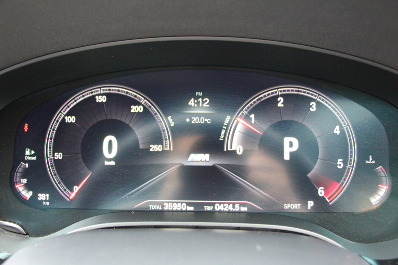 BMW 5シリーズ 523d Mｽﾎﾟｰﾂ ﾊｲﾗｲﾝ 変更後ﾓﾃﾞﾙ 1ｵｰﾅ 新液晶ﾒｰﾀｰ 燃費21.5km/L 全席ﾋｰﾀｰ黒革 HUD LEDﾍｯﾄﾞﾗｲﾄ 追従ACC ｽﾃｱﾘﾝｸﾞｻﾎﾟｰﾄ ｵｰﾄﾊｲﾋﾞｰﾑ ﾀｯﾁ画面HDDﾅﾋﾞﾌﾙｾｸﾞTV 360度ｶﾒﾗ 電動ﾄﾗﾝｸ 専用ｴｱﾛ 19AW ﾊﾟﾄﾞﾙｼﾌﾄ ｱﾝﾋﾞｴﾝﾄﾗｲﾄ 2年保証