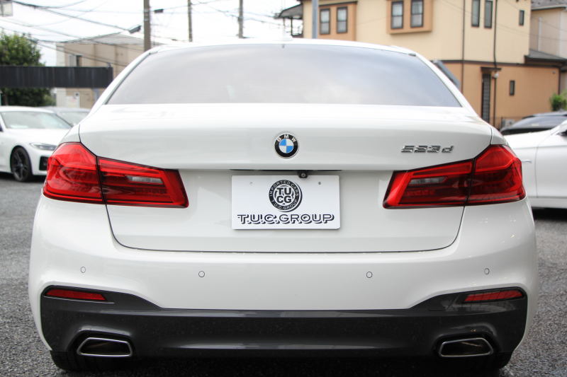 BMW 5シリーズ 523d Mｽﾎﾟｰﾂ ﾊｲﾗｲﾝ 変更後ﾓﾃﾞﾙ 1ｵｰﾅ 新液晶ﾒｰﾀｰ 燃費21.5km/L 全席ﾋｰﾀｰ黒革 HUD LEDﾍｯﾄﾞﾗｲﾄ 追従ACC ｽﾃｱﾘﾝｸﾞｻﾎﾟｰﾄ ｵｰﾄﾊｲﾋﾞｰﾑ ﾀｯﾁ画面HDDﾅﾋﾞﾌﾙｾｸﾞTV 360度ｶﾒﾗ 電動ﾄﾗﾝｸ 専用ｴｱﾛ 19AW ﾊﾟﾄﾞﾙｼﾌﾄ ｱﾝﾋﾞｴﾝﾄﾗｲﾄ 2年保証