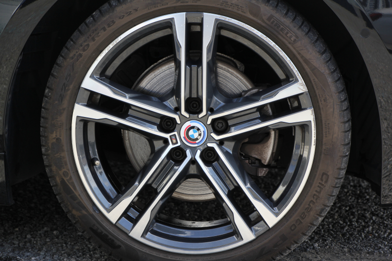 BMW 1シリーズ 118d Mｽﾎﾟｰﾂ ﾊｲﾗｲﾝ ｺﾝﾌｫｰﾄP 1ｵｰﾅ ﾋｰﾀｰ付ﾏｸﾞﾏﾚｯﾄﾞﾚｻﾞｰ 追従ACC 電動ﾘｱｹﾞｰﾄ 50thｴﾝﾌﾞﾚﾑ idriveﾅﾋﾞｹﾞｰｼｮﾝP BMWﾗｲﾌﾞｺｯｸﾋﾟｯﾄ ｱｯﾌﾟﾙｶｰﾌﾟﾚｲ LEDﾍｯﾄﾞﾗｲﾄ Pｱｼｽﾄ 18AW 専用ｴｱﾛ 2年保証