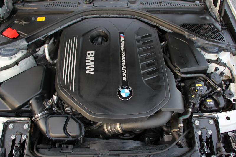 BMW 2シリーズ M240i ｸｰﾍﾟ後期 B58新ｴﾝｼﾞﾝ 直6ﾀｰﾎﾞ340馬力 ﾋｰﾀｰ赤革 追従ACC LEDﾍｯﾄﾞﾗｲﾄ LEDﾃｰﾙ ｱﾀﾞﾌﾟﾃｨﾌﾞMｻｽ 専用ﾌﾞﾚｰｷ ﾀｯﾁ画面HDDﾅﾋﾞPｱｼｽﾄ ﾊﾟﾄﾞﾙｼﾌﾄ 8速AT 衝突軽減ﾌﾞﾚｰｷ 車線逸脱警告 歩行者警告 2