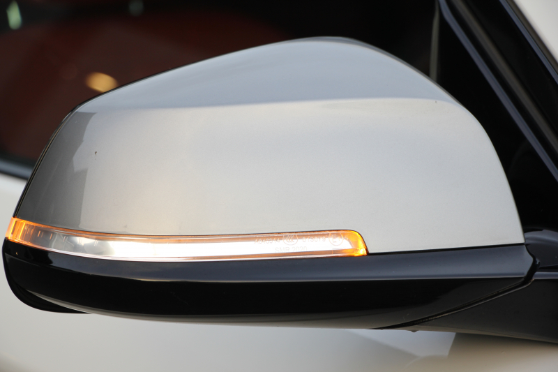 BMW 2シリーズ M240i ｸｰﾍﾟ後期 B58新ｴﾝｼﾞﾝ 直6ﾀｰﾎﾞ340馬力 ﾋｰﾀｰ赤革 追従ACC LEDﾍｯﾄﾞﾗｲﾄ LEDﾃｰﾙ ｱﾀﾞﾌﾟﾃｨﾌﾞMｻｽ 専用ﾌﾞﾚｰｷ ﾀｯﾁ画面HDDﾅﾋﾞPｱｼｽﾄ ﾊﾟﾄﾞﾙｼﾌﾄ 8速AT 衝突軽減ﾌﾞﾚｰｷ 車線逸脱警告 歩行者警告 2