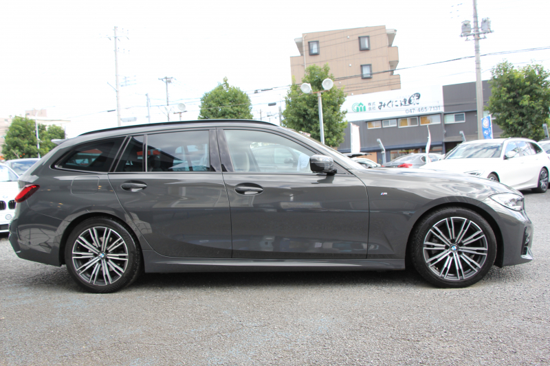 BMW 3シリーズ 320d Xdrive ﾂｰﾘﾝｸﾞMｽﾎﾟｰﾂ ﾃﾞﾋﾞｭｰ&ｲﾉﾍﾞｰｼｮﾝ&ｺﾝﾌｫｰﾄP individualｶﾗｰ ﾚｰｻﾞｰﾗｲﾄ ﾋｰﾀｰ付ｵｲｽﾀｰﾚｻﾞｰ HUD ｼﾞｪｽﾁｬｰC 渋滞ﾊﾝｽﾞｵﾌ ｱｯﾌﾟﾙｶｰﾌﾟﾚｲ ﾀｯﾁ画面HDDﾅﾋﾞBMWﾗｲﾌﾞｺｯｸﾋﾟｯﾄﾞﾜｲﾔﾚｽ充電 電動ﾄﾗﾝｸ 追従ACC 2年保証