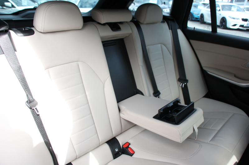BMW 3シリーズ 320d Xdrive ﾂｰﾘﾝｸﾞMｽﾎﾟｰﾂ ﾃﾞﾋﾞｭｰ&ｲﾉﾍﾞｰｼｮﾝ&ｺﾝﾌｫｰﾄP individualｶﾗｰ ﾚｰｻﾞｰﾗｲﾄ ﾋｰﾀｰ付ｵｲｽﾀｰﾚｻﾞｰ HUD ｼﾞｪｽﾁｬｰC 渋滞ﾊﾝｽﾞｵﾌ ｱｯﾌﾟﾙｶｰﾌﾟﾚｲ ﾀｯﾁ画面HDDﾅﾋﾞBMWﾗｲﾌﾞｺｯｸﾋﾟｯﾄﾞﾜｲﾔﾚｽ充電 電動ﾄﾗﾝｸ 追従ACC 2年保証
