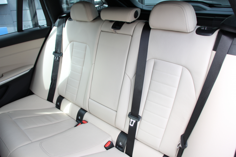 BMW 3シリーズ 320d Xdrive ﾂｰﾘﾝｸﾞMｽﾎﾟｰﾂ ﾃﾞﾋﾞｭｰ&ｲﾉﾍﾞｰｼｮﾝ&ｺﾝﾌｫｰﾄP individualｶﾗｰ ﾚｰｻﾞｰﾗｲﾄ ﾋｰﾀｰ付ｵｲｽﾀｰﾚｻﾞｰ HUD ｼﾞｪｽﾁｬｰC 渋滞ﾊﾝｽﾞｵﾌ ｱｯﾌﾟﾙｶｰﾌﾟﾚｲ ﾀｯﾁ画面HDDﾅﾋﾞBMWﾗｲﾌﾞｺｯｸﾋﾟｯﾄﾞﾜｲﾔﾚｽ充電 電動ﾄﾗﾝｸ 追従ACC 2年保証