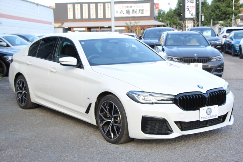 BMW 5シリーズ 523d Xdrive Mｽﾎﾟｰﾂ 後期 4WD ﾋｰﾀｰ黒革 渋滞ﾊﾝｽﾞｵﾌ LEDﾍｯﾄﾞﾗｲﾄ ｵｰﾄﾊｲﾋﾞｰﾑ 360度ｶﾒﾗ BMWﾗｲﾌﾞｺｯｸﾋﾟｯﾄ ｱﾀﾞﾌﾟﾃｨﾌﾞｻｽ ﾀｯﾁ画面HDDﾅﾋﾞTV ｱｯﾌﾟﾙｶｰﾌﾟﾚｲ 追従ACC HUD 電動ﾄﾗﾝｸ 2年保証