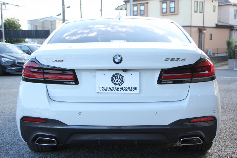 BMW 5シリーズ 523d Xdrive Mｽﾎﾟｰﾂ 後期 4WD ﾋｰﾀｰ黒革 渋滞ﾊﾝｽﾞｵﾌ LEDﾍｯﾄﾞﾗｲﾄ ｵｰﾄﾊｲﾋﾞｰﾑ 360度ｶﾒﾗ BMWﾗｲﾌﾞｺｯｸﾋﾟｯﾄ ｱﾀﾞﾌﾟﾃｨﾌﾞｻｽ ﾀｯﾁ画面HDDﾅﾋﾞTV ｱｯﾌﾟﾙｶｰﾌﾟﾚｲ 追従ACC HUD 電動ﾄﾗﾝｸ 2年保証