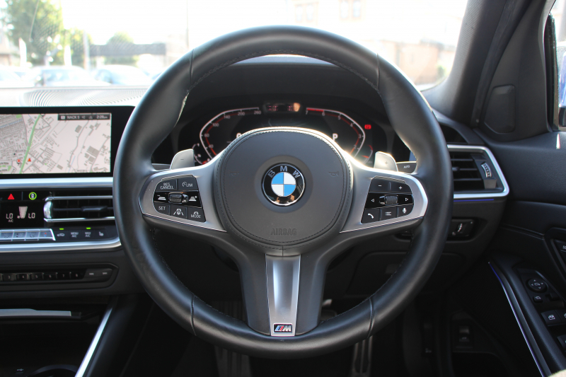 BMW 3シリーズ 330i Mｽﾎﾟｰﾂ ﾊｲﾗｲﾝ ｺﾝﾌｫｰﾄP 高出力 258馬力 ﾋｰﾀｰ黒革 追従ACC 360度ｶﾒﾗ Pｱｼｽﾄﾌﾟﾗｽ ｵﾌﾟｼｮﾝ19AW LEDﾍｯﾄﾞﾗｲﾄ ｵｰﾄﾊｲﾋﾞｰﾑ Mｽﾎﾟｰﾂﾌﾞﾚｰｷ ﾀｯﾁ画面HDDﾅﾋﾞｱｯﾌﾟﾙｶｰﾌﾟﾚｲ Hifiｽﾋﾟｰｶｰ 電動ﾄﾗﾝｸ ｱﾝﾋﾞｴﾝﾄﾗｲﾄ 2年保証