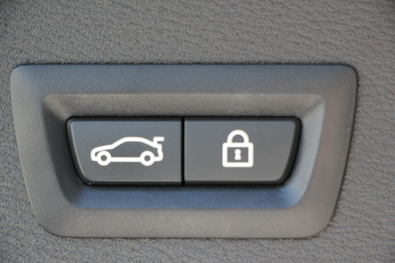 BMW X1 Xdrive18d Xﾗｲﾝ ﾊｲﾗｲﾝ ｱﾄﾞﾊﾞﾝｽﾄﾞｱｸﾃｨﾌﾞｾｰﾌﾃｨP ｺﾝﾌｫｰﾄP 追従ACC HUD ﾋｰﾀｰ黒革 電動ｼｰﾄ LEDﾍｯﾄﾞﾗｲﾄ ﾀｯﾁ画面対応HDDﾅﾋﾞBluetooth接続 Bｶﾒﾗ 電動ﾄﾗﾝｸ 衝突軽減ﾌﾞﾚｰｷ 車線逸脱警告 歩行者警告 Pｱｼｽﾄ 2年保証