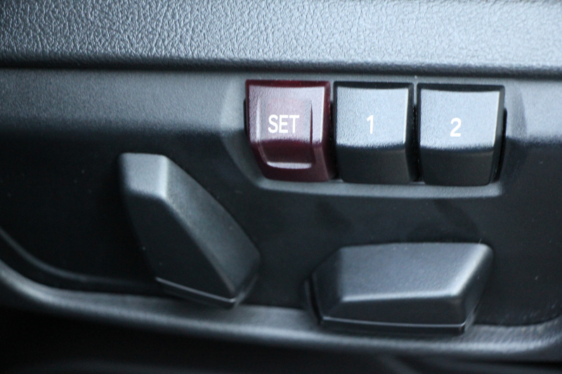 BMW X1 Xdrive18d Xﾗｲﾝ ﾊｲﾗｲﾝ ｱﾄﾞﾊﾞﾝｽﾄﾞｱｸﾃｨﾌﾞｾｰﾌﾃｨP ｺﾝﾌｫｰﾄP 追従ACC HUD ﾋｰﾀｰ黒革 電動ｼｰﾄ LEDﾍｯﾄﾞﾗｲﾄ ﾀｯﾁ画面対応HDDﾅﾋﾞBluetooth接続 Bｶﾒﾗ 電動ﾄﾗﾝｸ 衝突軽減ﾌﾞﾚｰｷ 車線逸脱警告 歩行者警告 Pｱｼｽﾄ 2年保証