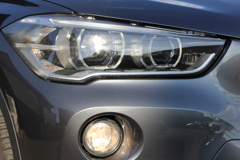 BMW X1 Xdrive18d Xﾗｲﾝ ﾊｲﾗｲﾝ ｱﾄﾞﾊﾞﾝｽﾄﾞｱｸﾃｨﾌﾞｾｰﾌﾃｨP ｺﾝﾌｫｰﾄP 追従ACC HUD ﾋｰﾀｰ黒革 電動ｼｰﾄ LEDﾍｯﾄﾞﾗｲﾄ ﾀｯﾁ画面対応HDDﾅﾋﾞBluetooth接続 Bｶﾒﾗ 電動ﾄﾗﾝｸ 衝突軽減ﾌﾞﾚｰｷ 車線逸脱警告 歩行者警告 Pｱｼｽﾄ 2年保証