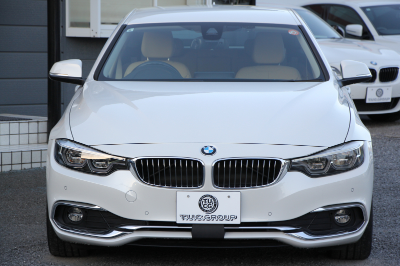 BMW 4シリーズ 420i ｸﾞﾗﾝｸｰﾍﾟﾗｸﾞｼﾞｭｱﾘｰ 後期 真珠色 ﾋｰﾀｰ付ﾍﾞｰｼﾞｭﾚｻﾞｰ 液晶ﾒｰﾀｰ LEDﾍｯﾄﾞﾗｲﾄ&ﾃｰﾙ 追従ACC ﾚｰﾝﾁｪﾝｼﾞ警告 HDDﾅﾋﾞ ﾌﾙｾｸﾞTV  ﾊﾞｯｸｶﾒﾗ 電動ﾄﾗﾝｸ ｽﾏｰﾄｷｰ 2年保証