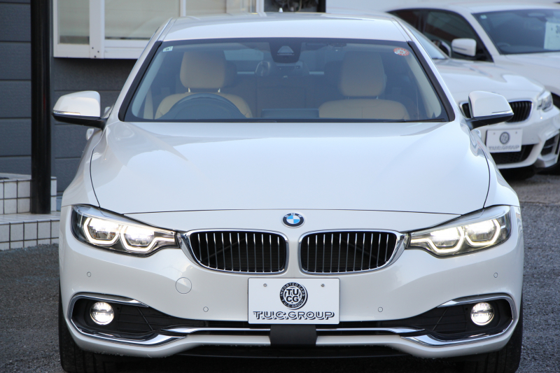 BMW 4シリーズ 420i ｸﾞﾗﾝｸｰﾍﾟﾗｸﾞｼﾞｭｱﾘｰ 後期 真珠色 ﾋｰﾀｰ付ﾍﾞｰｼﾞｭﾚｻﾞｰ 液晶ﾒｰﾀｰ LEDﾍｯﾄﾞﾗｲﾄ&ﾃｰﾙ 追従ACC ﾚｰﾝﾁｪﾝｼﾞ警告 HDDﾅﾋﾞ ﾌﾙｾｸﾞTV  ﾊﾞｯｸｶﾒﾗ 電動ﾄﾗﾝｸ ｽﾏｰﾄｷｰ 2年保証