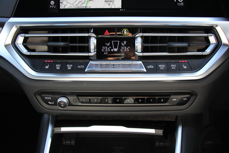 BMW 3シリーズ 320i Mｽﾎﾟｰﾂ ﾃﾞﾋﾞｭｰP ｺﾝﾌｫｰﾄP ﾋｰﾀｰ黒革 専用ﾌﾞﾙｰｽﾃｯﾁ ｵﾌﾟｼｮﾝ19AW 追従ACC LEDﾍｯﾄﾞﾗｲﾄ ｵｰﾄﾊｲﾋﾞｰﾑ ﾀｯﾁ画面HDDﾅﾋﾞｱｯﾌﾟﾙｶｰﾌﾟﾚｲ Pｱｼｽﾄ 電動ﾄﾗﾝｸ ｽﾏｰﾄｷｰ 専用ｴｱﾛ Hifiｽﾋﾟｰｶｰ 2年保証