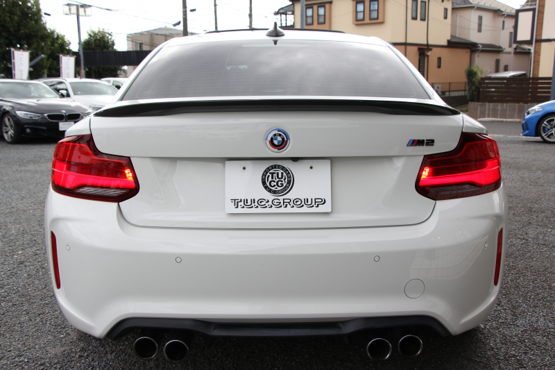 BMW Mシリーズ M2ｸｰﾍﾟMDCT 後期 370馬力 直6ﾀｰﾎﾞｻﾝﾙｰﾌ ﾊｰﾏﾝｶｰﾄﾞﾝ ﾋｰﾀｰ黒革 LEDﾍｯﾄﾞﾗｲﾄ LEDﾃｰﾙ ﾀｯﾁ画面HDDﾅﾋﾞBｶﾒﾗ 専用19AW 専用ﾌﾞﾚｰｷ 衝突軽減ﾌﾞﾚｰｷ 車線逸脱警告 歩行者警告 ﾌﾞﾚｰｷ付ｸﾙｺﾝ ｽﾏｰﾄｷｰ ﾊﾟﾄﾞﾙｼﾌﾄ 2年保証
