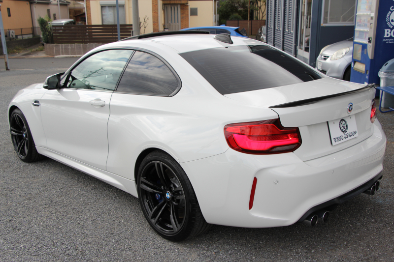 BMW Mシリーズ M2ｸｰﾍﾟMDCT 後期 370馬力 直6ﾀｰﾎﾞｻﾝﾙｰﾌ ﾊｰﾏﾝｶｰﾄﾞﾝ ﾋｰﾀｰ黒革 LEDﾍｯﾄﾞﾗｲﾄ LEDﾃｰﾙ ﾀｯﾁ画面HDDﾅﾋﾞBｶﾒﾗ 専用19AW 専用ﾌﾞﾚｰｷ 衝突軽減ﾌﾞﾚｰｷ 車線逸脱警告 歩行者警告 ﾌﾞﾚｰｷ付ｸﾙｺﾝ ｽﾏｰﾄｷｰ ﾊﾟﾄﾞﾙｼﾌﾄ 2年保証