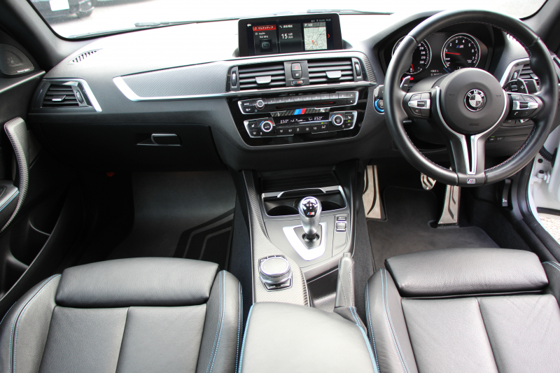 BMW Mシリーズ M2ｸｰﾍﾟMDCT 後期 370馬力 直6ﾀｰﾎﾞｻﾝﾙｰﾌ ﾊｰﾏﾝｶｰﾄﾞﾝ ﾋｰﾀｰ黒革 LEDﾍｯﾄﾞﾗｲﾄ LEDﾃｰﾙ ﾀｯﾁ画面HDDﾅﾋﾞBｶﾒﾗ 専用19AW 専用ﾌﾞﾚｰｷ 衝突軽減ﾌﾞﾚｰｷ 車線逸脱警告 歩行者警告 ﾌﾞﾚｰｷ付ｸﾙｺﾝ ｽﾏｰﾄｷｰ ﾊﾟﾄﾞﾙｼﾌﾄ 2年保証