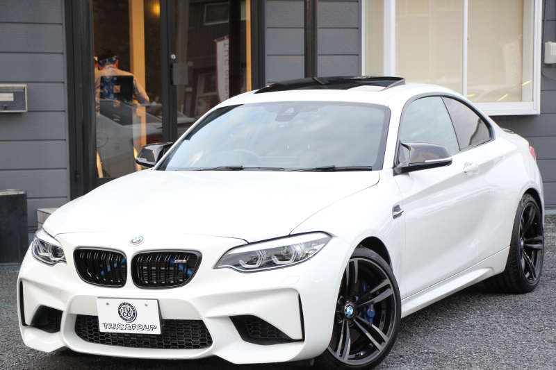 BMW Mシリーズ M2ｸｰﾍﾟMDCT 後期 370馬力 直6ﾀｰﾎﾞｻﾝﾙｰﾌ ﾊｰﾏﾝｶｰﾄﾞﾝ ﾋｰﾀｰ黒革 LEDﾍｯﾄﾞﾗｲﾄ LEDﾃｰﾙ ﾀｯﾁ画面HDDﾅﾋﾞBｶﾒﾗ 専用19AW 専用ﾌﾞﾚｰｷ 衝突軽減ﾌﾞﾚｰｷ 車線逸脱警告 歩行者警告 ﾌﾞﾚｰｷ付ｸﾙｺﾝ ｽﾏｰﾄｷｰ ﾊﾟﾄﾞﾙｼﾌﾄ 2年保証