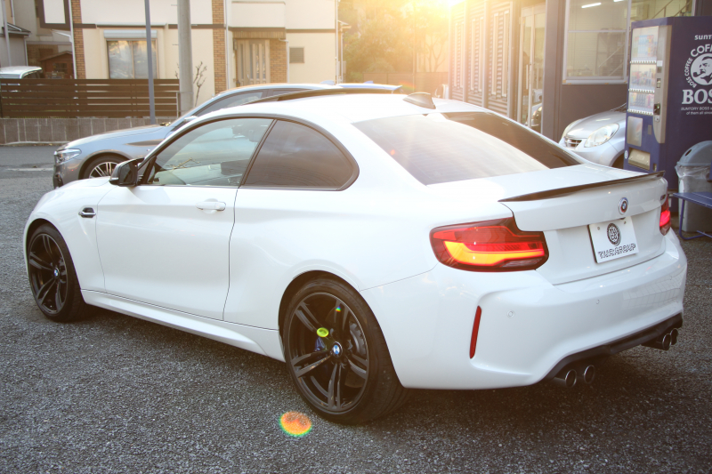 BMW Mシリーズ M2ｸｰﾍﾟMDCT 後期 370馬力 直6ﾀｰﾎﾞｻﾝﾙｰﾌ ﾊｰﾏﾝｶｰﾄﾞﾝ ﾋｰﾀｰ黒革 LEDﾍｯﾄﾞﾗｲﾄ LEDﾃｰﾙ ﾀｯﾁ画面HDDﾅﾋﾞBｶﾒﾗ 専用19AW 専用ﾌﾞﾚｰｷ 衝突軽減ﾌﾞﾚｰｷ 車線逸脱警告 歩行者警告 ﾌﾞﾚｰｷ付ｸﾙｺﾝ ｽﾏｰﾄｷｰ ﾊﾟﾄﾞﾙｼﾌﾄ 2年保証
