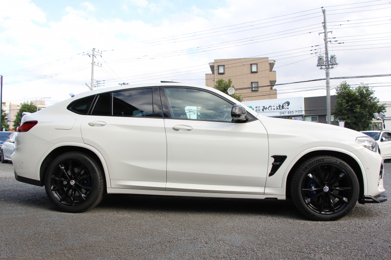 BMW X4 Xdrive30i Mｽﾎﾟｰﾂ ｾﾚｸﾄ&ｲﾉﾍﾞｰｼｮﾝP ﾊﾟﾉﾗﾏｻﾝﾙｰﾌ 全席ﾋｰﾀｰ黒革 ﾊｰﾏﾝｶｰﾄﾞﾝｻｳﾝﾄﾞｼﾞｪｽﾁｬｰC ﾃﾞｨｽﾌﾟﾚｲｷｰ ﾏｸｽﾄﾝﾃﾞｻﾞｲﾝｽﾎﾟｲﾗｰ ｱｯﾌﾟﾙｶｰﾌﾟﾚｲ 追従ACC HUD ﾀｯﾁ画面HDDﾅﾋﾞ360度ｶﾒﾗ LEDﾍｯﾄﾞﾗｲﾄ 電動ﾄﾗﾝｸ 2年保証