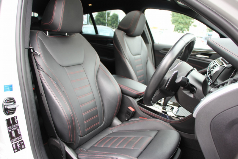 BMW X4 Xdrive30i Mｽﾎﾟｰﾂ ｾﾚｸﾄ&ｲﾉﾍﾞｰｼｮﾝP ﾊﾟﾉﾗﾏｻﾝﾙｰﾌ 全席ﾋｰﾀｰ黒革 ﾊｰﾏﾝｶｰﾄﾞﾝｻｳﾝﾄﾞｼﾞｪｽﾁｬｰC ﾃﾞｨｽﾌﾟﾚｲｷｰ ﾏｸｽﾄﾝﾃﾞｻﾞｲﾝｽﾎﾟｲﾗｰ ｱｯﾌﾟﾙｶｰﾌﾟﾚｲ 追従ACC HUD ﾀｯﾁ画面HDDﾅﾋﾞ360度ｶﾒﾗ LEDﾍｯﾄﾞﾗｲﾄ 電動ﾄﾗﾝｸ 2年保証