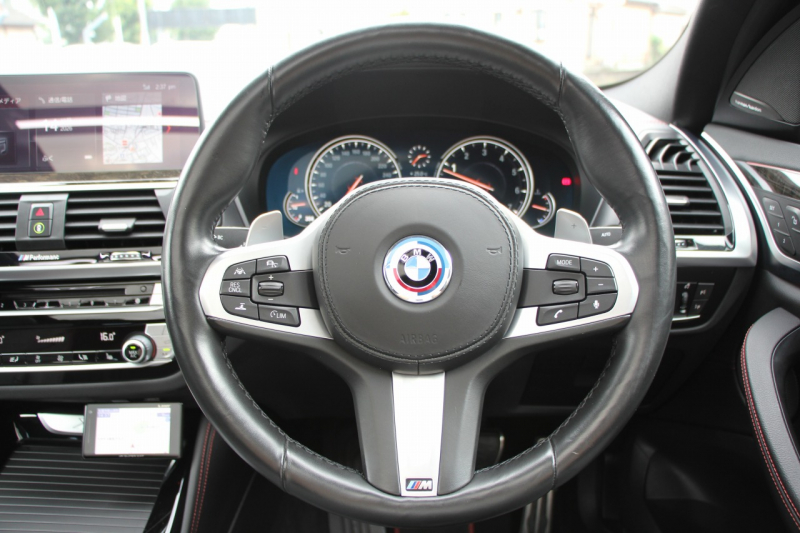 BMW X4 Xdrive30i Mｽﾎﾟｰﾂ ｾﾚｸﾄ&ｲﾉﾍﾞｰｼｮﾝP ﾊﾟﾉﾗﾏｻﾝﾙｰﾌ 全席ﾋｰﾀｰ黒革 ﾊｰﾏﾝｶｰﾄﾞﾝｻｳﾝﾄﾞｼﾞｪｽﾁｬｰC ﾃﾞｨｽﾌﾟﾚｲｷｰ ﾏｸｽﾄﾝﾃﾞｻﾞｲﾝｽﾎﾟｲﾗｰ ｱｯﾌﾟﾙｶｰﾌﾟﾚｲ 追従ACC HUD ﾀｯﾁ画面HDDﾅﾋﾞ360度ｶﾒﾗ LEDﾍｯﾄﾞﾗｲﾄ 電動ﾄﾗﾝｸ 2年保証