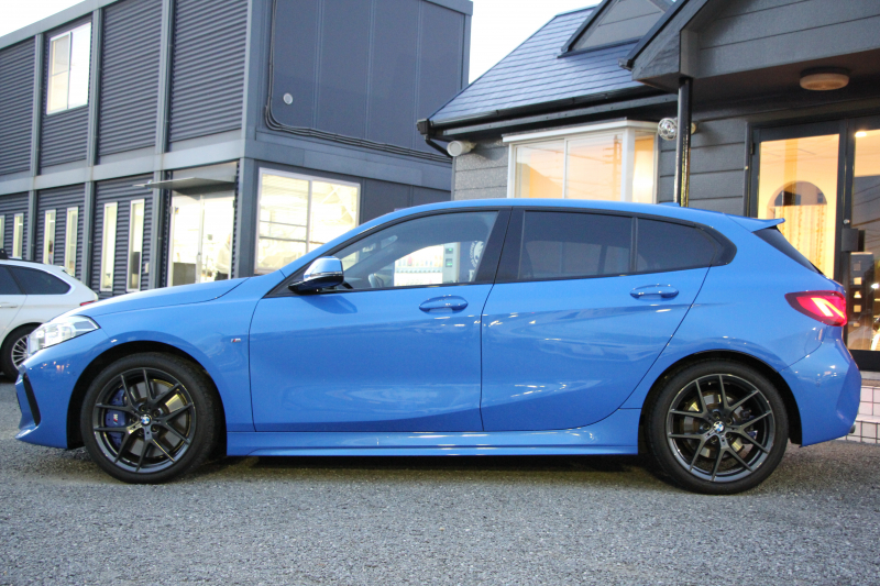 BMW 1シリーズ 118d Mｽﾎﾟｰﾂ MｽﾎﾟｰﾂﾌﾟﾗｽP ｺﾝﾌｫｰﾄP 1ｵｰﾅ Mｽﾎﾟｰﾂｼｰﾄ Mｼｰﾄﾍﾞﾙﾄ Mﾘｱｽﾎﾟｲﾗｰ Mｽﾎﾟｰﾂﾌﾞﾚｰｷ 専用18AW 追従ACC ｱｯﾌﾟﾙｶｰﾌﾟﾚｲ idriveﾅﾋﾞｹﾞｰｼｮﾝP BMWﾗｲﾌﾞｺｯｸﾋﾟｯﾄﾞAI音声会話 電動ﾄﾗﾝｸ 後退ｱｼｽﾄ 2年保証