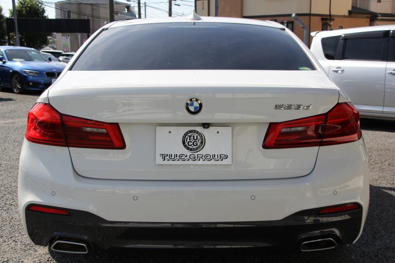 BMW 5シリーズ 523d Mｽﾎﾟｰﾂ ﾊｲﾗｲﾝ ﾃﾞﾋﾞｭｰP 1ｵﾅ 全席ﾋｰﾀｰ黒革 ｿﾌﾄｸﾛｰｽﾞﾄﾞｱ HUD ｼﾞｪｽﾁｬｰC LEDﾍｯﾄﾞﾗｲﾄ ｵｰﾄﾊｲﾋﾞｰﾑ 追従ACC 液晶ﾒｰﾀｰ ﾀｯﾁ画面HDDﾅﾋﾞTV 360度ｶﾒﾗ 電動ﾄﾗﾝｸ 19AW 専用ｴｱﾛ ｽﾏｰﾄｷｰ 2年保証