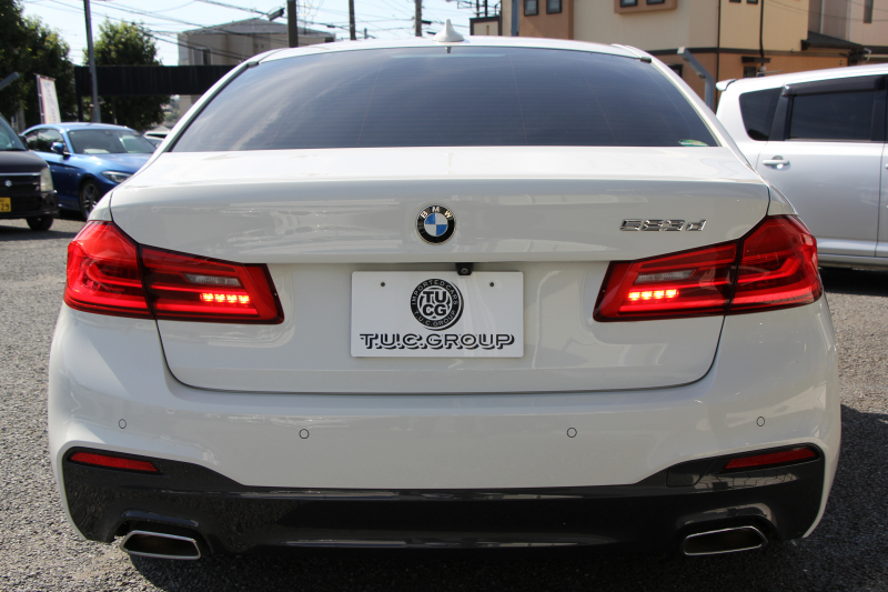BMW 5シリーズ 523d Mｽﾎﾟｰﾂ ﾊｲﾗｲﾝ ﾃﾞﾋﾞｭｰP 1ｵﾅ 全席ﾋｰﾀｰ黒革 ｿﾌﾄｸﾛｰｽﾞﾄﾞｱ HUD ｼﾞｪｽﾁｬｰC LEDﾍｯﾄﾞﾗｲﾄ ｵｰﾄﾊｲﾋﾞｰﾑ 追従ACC 液晶ﾒｰﾀｰ ﾀｯﾁ画面HDDﾅﾋﾞTV 360度ｶﾒﾗ 電動ﾄﾗﾝｸ 19AW 専用ｴｱﾛ ｽﾏｰﾄｷｰ 2年保証