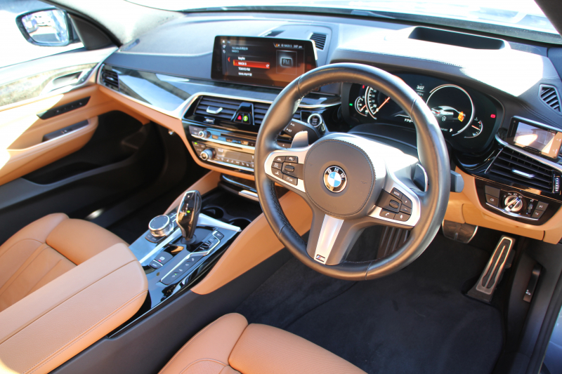 BMW 6シリーズ 640i Xdrive ｸﾞﾗﾝﾂｰﾘｽﾓ Mｽﾎﾟｰﾂ ｲﾉﾍﾞｰｼｮﾝP ｺﾝﾌｫｰﾄP 4WD ﾘｱｴﾝﾀｰﾃｲﾒﾝﾄ 後席ﾓﾆﾀｰ 直6ﾀｰﾎﾞ340馬力 ﾊﾟﾉﾗﾏｻﾝR ｺﾝﾌｫｰﾄｼｰﾄ ﾍﾞﾝﾁﾚｰｼｮﾝ 全席ﾋｰﾀｰ茶革 全ﾄﾞｱｿﾌﾄｸﾛｰｽﾞﾃﾞｨｽﾌﾟﾚｲｷｰ ｼﾞｪｽﾁｬｰC 360度ｶﾒﾗ 追従ACC HUD 2年保証