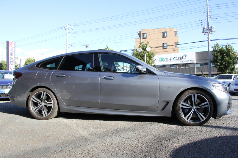 BMW 6シリーズ 640i Xdrive ｸﾞﾗﾝﾂｰﾘｽﾓ Mｽﾎﾟｰﾂ ｲﾉﾍﾞｰｼｮﾝP ｺﾝﾌｫｰﾄP 4WD ﾘｱｴﾝﾀｰﾃｲﾒﾝﾄ 後席ﾓﾆﾀｰ 直6ﾀｰﾎﾞ340馬力 ﾊﾟﾉﾗﾏｻﾝR ｺﾝﾌｫｰﾄｼｰﾄ ﾍﾞﾝﾁﾚｰｼｮﾝ 全席ﾋｰﾀｰ茶革 全ﾄﾞｱｿﾌﾄｸﾛｰｽﾞﾃﾞｨｽﾌﾟﾚｲｷｰ ｼﾞｪｽﾁｬｰC 360度ｶﾒﾗ 追従ACC HUD 2年保証