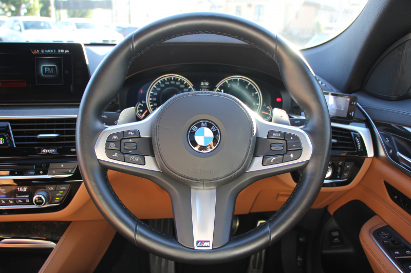 BMW 6シリーズ 640i Xdrive ｸﾞﾗﾝﾂｰﾘｽﾓ Mｽﾎﾟｰﾂ ｲﾉﾍﾞｰｼｮﾝP ｺﾝﾌｫｰﾄP 4WD ﾘｱｴﾝﾀｰﾃｲﾒﾝﾄ 後席ﾓﾆﾀｰ 直6ﾀｰﾎﾞ340馬力 ﾊﾟﾉﾗﾏｻﾝR ｺﾝﾌｫｰﾄｼｰﾄ ﾍﾞﾝﾁﾚｰｼｮﾝ 全席ﾋｰﾀｰ茶革 全ﾄﾞｱｿﾌﾄｸﾛｰｽﾞﾃﾞｨｽﾌﾟﾚｲｷｰ ｼﾞｪｽﾁｬｰC 360度ｶﾒﾗ 追従ACC HUD 2年保証