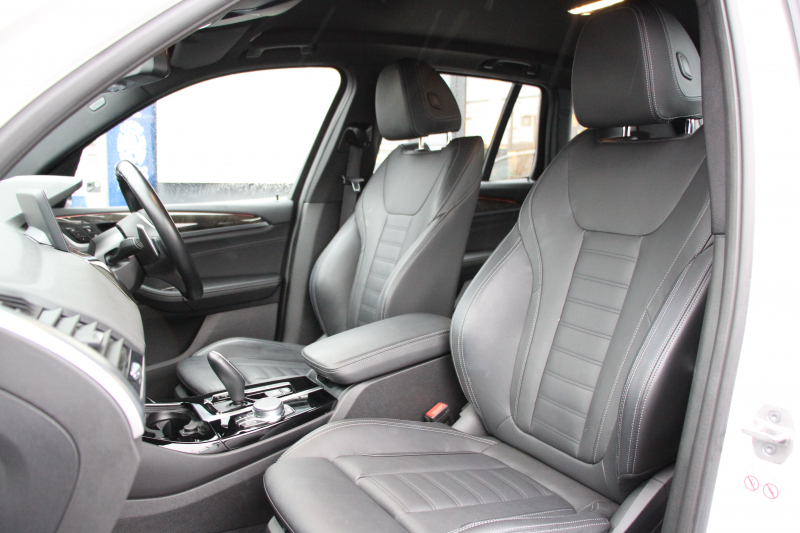 BMW X3 Xdrive20d Mｽﾎﾟｰﾂ ﾊｲﾗｲﾝ 中期 新型式3DA-UZ20 全席ﾋｰﾀｰ黒革 BMWﾗｲﾌﾞｺｯｸﾋﾟｯﾄﾞ変更後ﾀｯﾁ画面HDDﾅﾋﾞTV ｱｯﾌﾟﾙｶｰﾌﾟﾚｲ HUD 360度ｶﾒﾗ 追従ACC ﾘｱｼｰﾄ可倒調整 ｱﾝﾋﾞｴﾝﾄﾗｲﾄ 電動ﾄﾗﾝｸ 2年保証