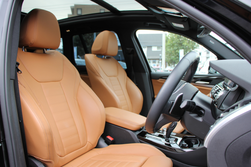 BMW X3 Xdrive20d Mｽﾎﾟｰﾂ ﾊｲﾗｲﾝ ｾﾚｸﾄP ﾊﾟﾉﾗﾏｻﾝﾙｰﾌ ﾊｰﾏﾝｶｰﾄﾞﾝ 新ｲﾝﾃﾘｱ BMWﾗｲﾌﾞｺｯｸﾋﾟｯﾄﾞ 全席ﾋｰﾀｰｺﾆｬｯｸﾚｻﾞｰ HUD 新HDDﾅﾋﾞTV ｱｯﾌﾟﾙｶｰﾌﾟﾚｲ 360度ｶﾒﾗ ﾘﾔｼｰﾄ調整 追従ACC 衝突軽減ﾌﾞﾚｰｷ 電動ﾄﾗﾝｸ 2年保証