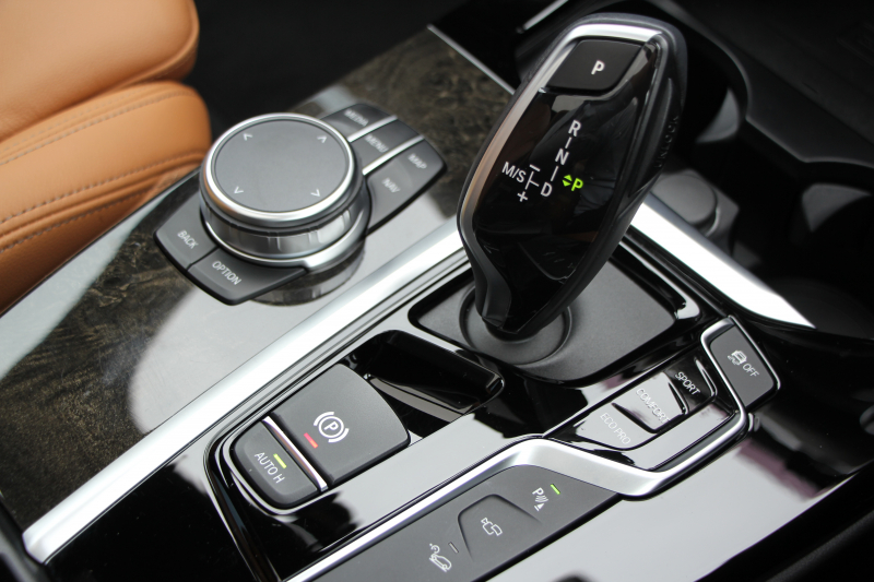 BMW X3 Xdrive20d Mｽﾎﾟｰﾂ ﾊｲﾗｲﾝ ｾﾚｸﾄP ﾊﾟﾉﾗﾏｻﾝﾙｰﾌ ﾊｰﾏﾝｶｰﾄﾞﾝ 新ｲﾝﾃﾘｱ BMWﾗｲﾌﾞｺｯｸﾋﾟｯﾄﾞ 全席ﾋｰﾀｰｺﾆｬｯｸﾚｻﾞｰ HUD 新HDDﾅﾋﾞTV ｱｯﾌﾟﾙｶｰﾌﾟﾚｲ 360度ｶﾒﾗ ﾘﾔｼｰﾄ調整 追従ACC 衝突軽減ﾌﾞﾚｰｷ 電動ﾄﾗﾝｸ 2年保証