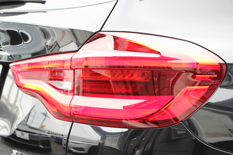 BMW X3 Xdrive20d Mｽﾎﾟｰﾂ ﾊｲﾗｲﾝ ｾﾚｸﾄP ﾊﾟﾉﾗﾏｻﾝﾙｰﾌ ﾊｰﾏﾝｶｰﾄﾞﾝ 新ｲﾝﾃﾘｱ BMWﾗｲﾌﾞｺｯｸﾋﾟｯﾄﾞ 全席ﾋｰﾀｰｺﾆｬｯｸﾚｻﾞｰ HUD 新HDDﾅﾋﾞTV ｱｯﾌﾟﾙｶｰﾌﾟﾚｲ 360度ｶﾒﾗ ﾘﾔｼｰﾄ調整 追従ACC 衝突軽減ﾌﾞﾚｰｷ 電動ﾄﾗﾝｸ 2年保証