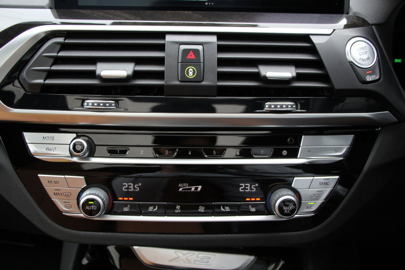 BMW X3 Xdrive20d Mｽﾎﾟｰﾂ ﾊｲﾗｲﾝ ｾﾚｸﾄP ﾊﾟﾉﾗﾏｻﾝﾙｰﾌ ﾊｰﾏﾝｶｰﾄﾞﾝ 新ｲﾝﾃﾘｱ BMWﾗｲﾌﾞｺｯｸﾋﾟｯﾄﾞ 全席ﾋｰﾀｰｺﾆｬｯｸﾚｻﾞｰ HUD 新HDDﾅﾋﾞTV ｱｯﾌﾟﾙｶｰﾌﾟﾚｲ 360度ｶﾒﾗ ﾘﾔｼｰﾄ調整 追従ACC 衝突軽減ﾌﾞﾚｰｷ 電動ﾄﾗﾝｸ 2年保証