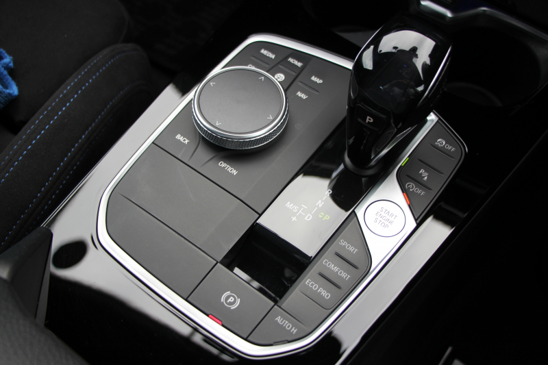 BMW 2シリーズ M235i Xdrive ｸﾞﾗﾝｸｰﾍﾟﾃﾞﾋﾞｭｰP 4WD 306馬力 ｱﾀﾞﾌﾟﾃｨﾌﾞMｻｽ Mｽﾎﾟｰﾂｼｰﾄ Mｼｰﾄﾍﾞﾙﾄ Mｽﾎﾟｰﾂﾌﾞﾚｰｷ 追従ACC 後退ｱｼｽﾄ LEDﾍｯﾄﾞﾗｲﾄ 専用18AW Applecarplay対応 HDDﾅﾋﾞPｱｼｽﾄ BMWﾗｲﾌﾞｺｯｸﾋﾟｯﾄ 2年保証