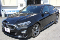 BMW 2シリーズ 218d ｸﾞﾗﾝｸｰﾍﾟMｽﾎﾟｰﾂ Edition Joy+ 1ｵｰﾅ ﾅﾋﾞｹﾞｰｼｮﾝP BMWﾗｲﾌﾞｺｯｸﾋﾟｯﾄ ｱｯﾌﾟﾙｶｰﾌﾟﾚｲ AI音声会話 置くだけ充電 後退ｱｼｽﾄ 追従ACC LEDﾍｯﾄﾞﾗｲﾄ ﾊｰﾌﾚｻﾞｰ電動ｼｰﾄ ｼｰﾄﾒﾓﾘ‐ 専用ｴｱﾛ 18AW 8速AT ｽﾏｰﾄｷｰ 2.0Lﾃﾞｨｰｾﾞﾙﾀｰﾎﾞ2年保証