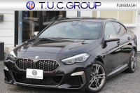 BMW 2シリーズ M235i ｸﾞﾗﾝｸｰﾍﾟXdrive 4WD ﾌﾟﾗｽﾊﾟｯｹｰｼﾞ1ｵｰﾅ 本革仕様 ﾋｰﾀｰ黒革 ｱﾀﾞﾌﾟﾃｨﾌﾞｻｽ Mｽﾎﾟｰﾂｼｰﾄ 306馬力 Mｼｰﾄﾍﾞﾙﾄ 追従ACC 後退ｱｼｽﾄ ﾗｲﾌﾞｺｯｸﾋﾟｯﾄ ｱｯﾌﾟﾙｶｰﾌﾟﾚｲ 置くだけ充電 LEDﾍｯﾄﾞﾗｲﾄ 2年保証